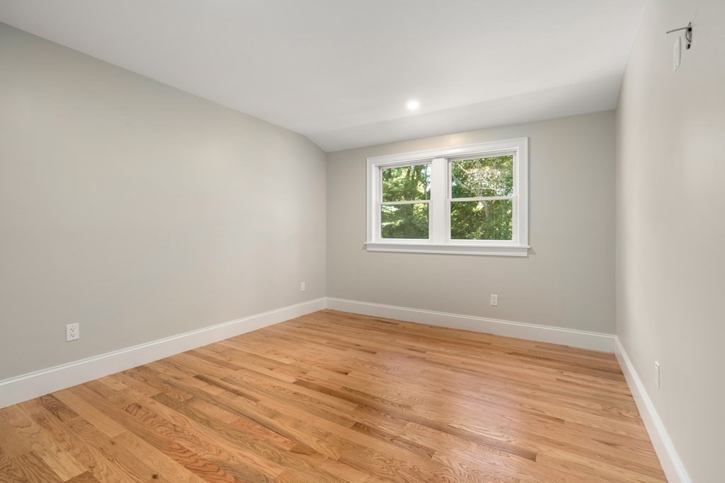 20 Dean Rd