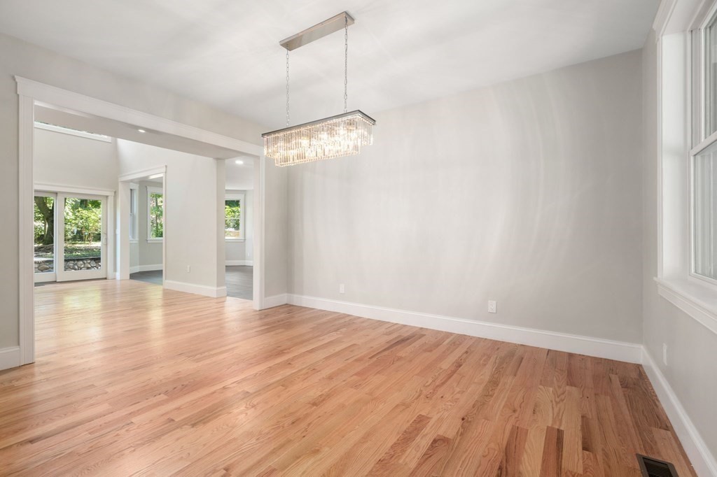 20 Dean Rd