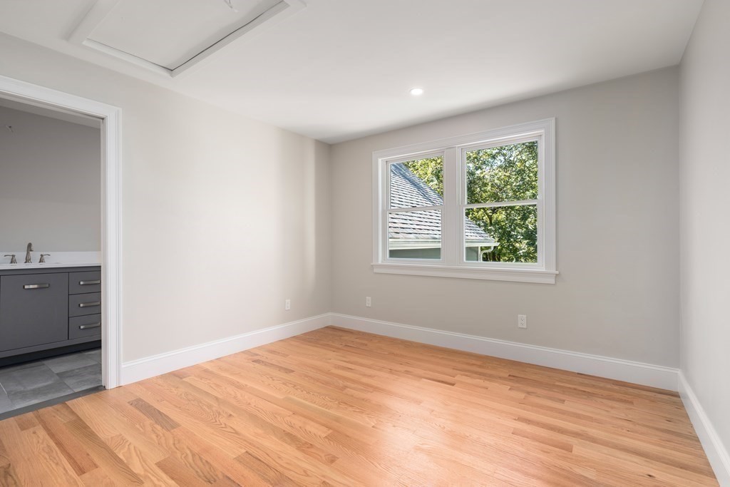 20 Dean Rd
