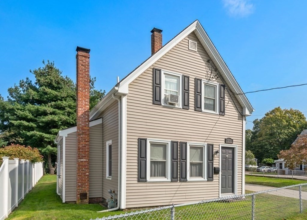 1183 Pleasant St