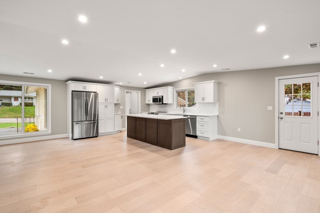 17 Heather Dr