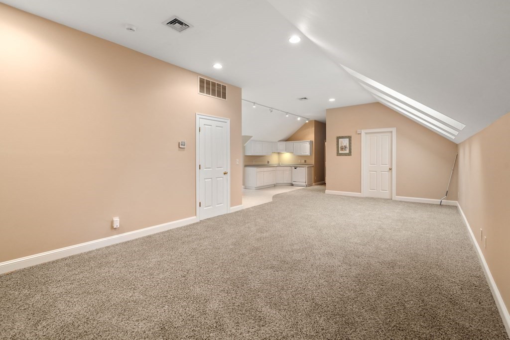 4 Southwest Cir