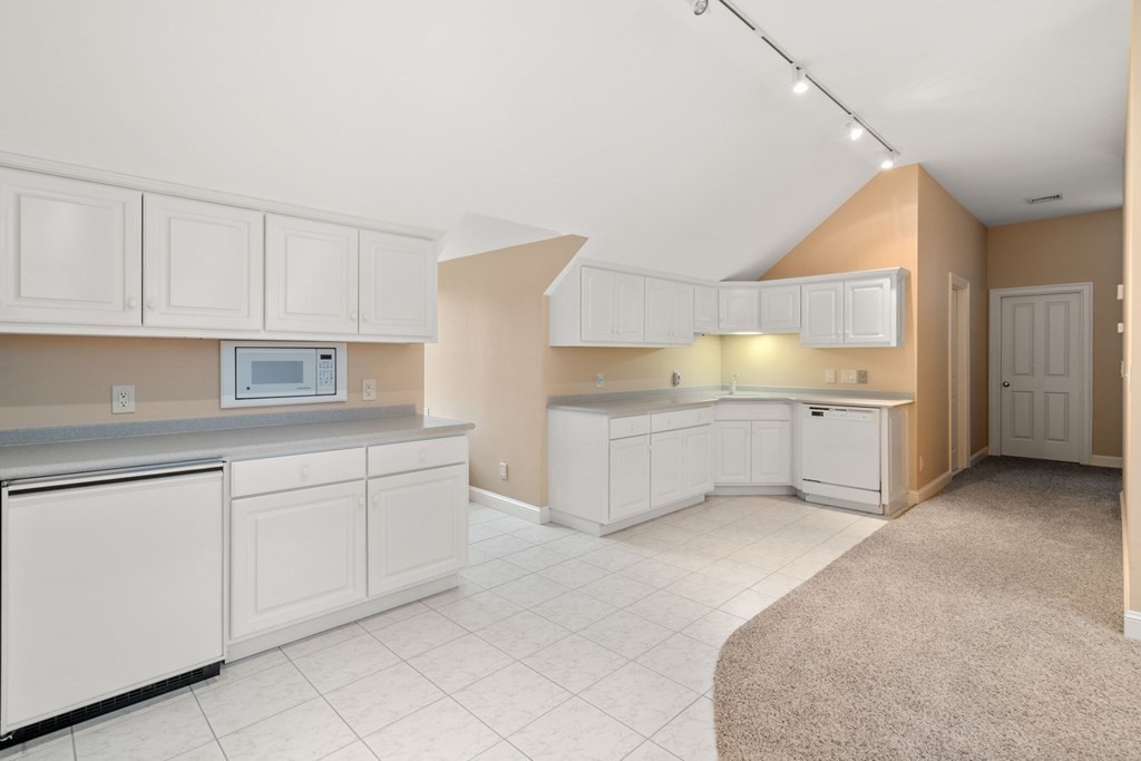 4 Southwest Cir