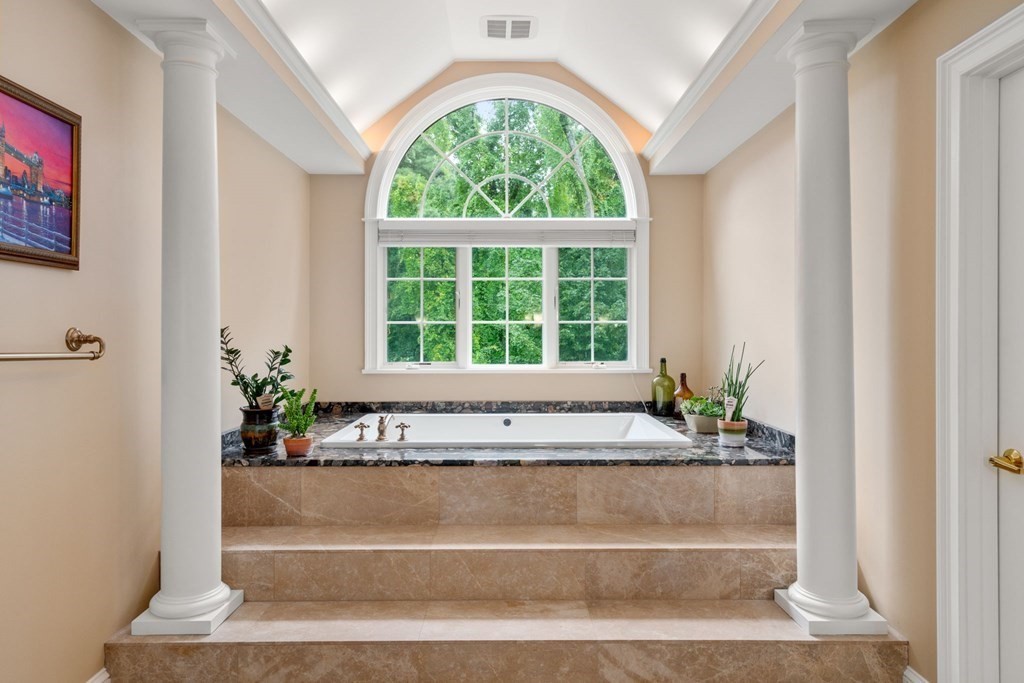 4 Southwest Cir
