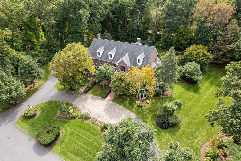 4 Southwest Cir