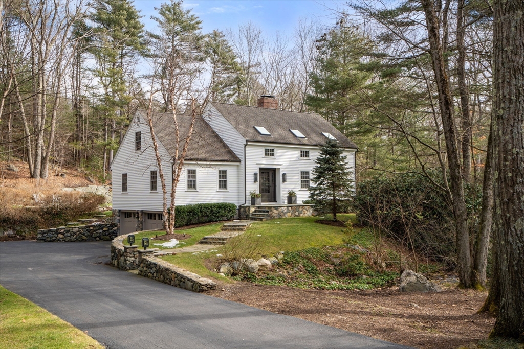 100 Montvale Rd