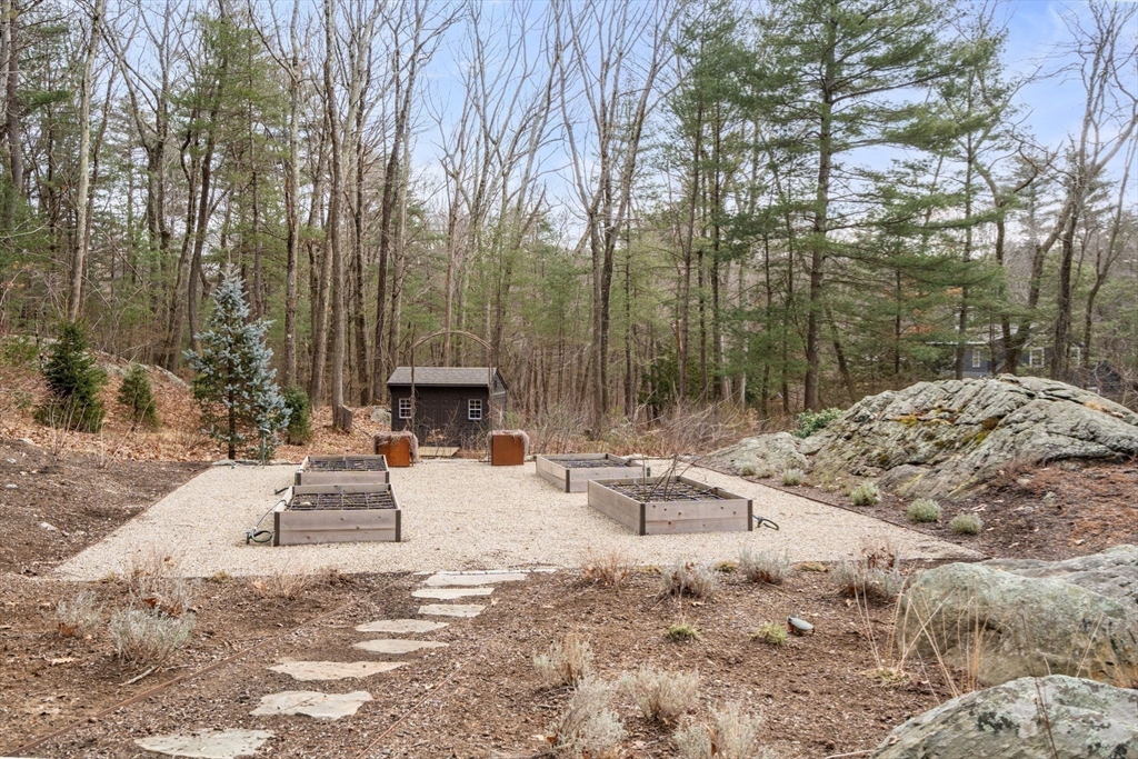 100 Montvale Rd