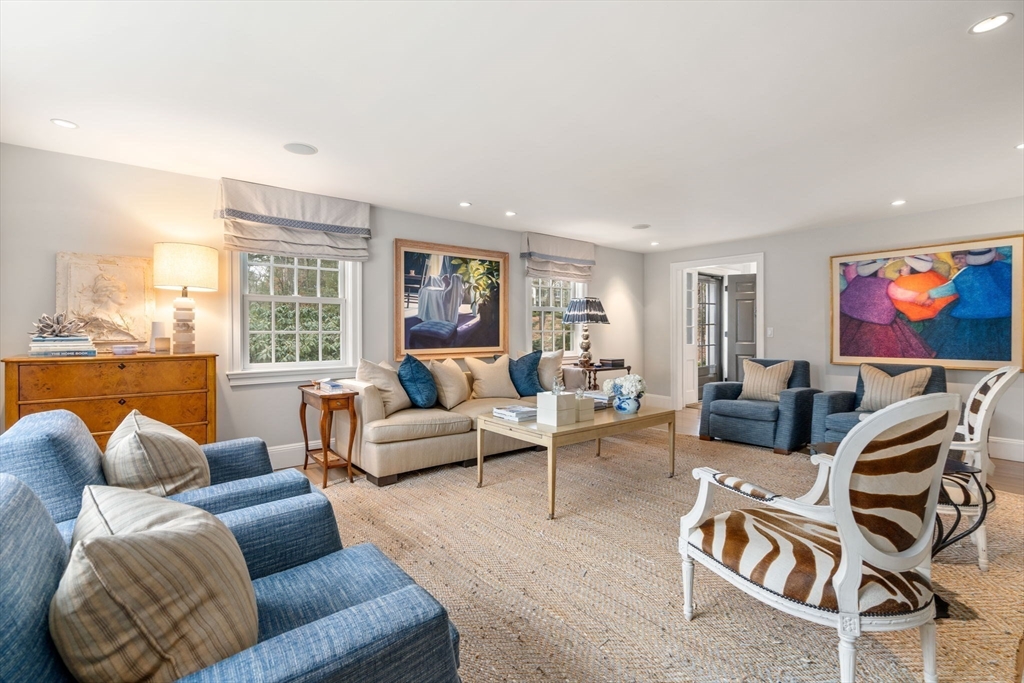 100 Montvale Rd