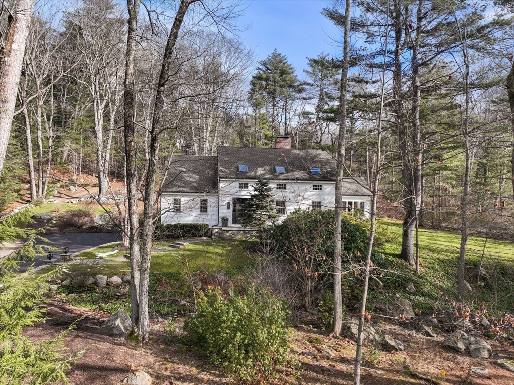 100 Montvale Rd