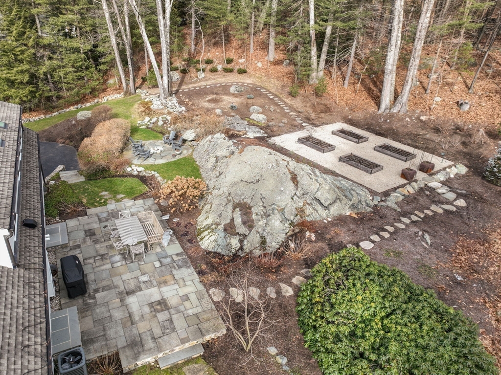 100 Montvale Rd