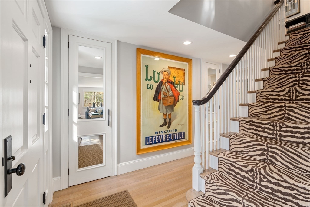 100 Montvale Rd