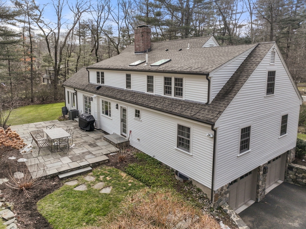 100 Montvale Rd