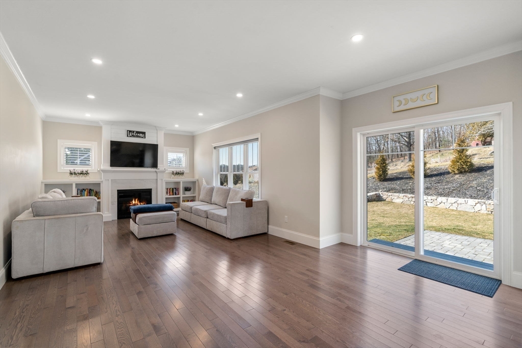 317 Desimone Dr