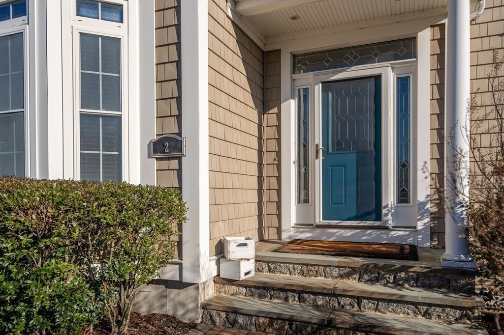 2 Alice Drive