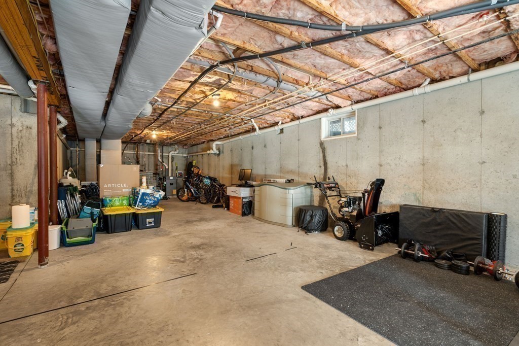 2 Alice Drive