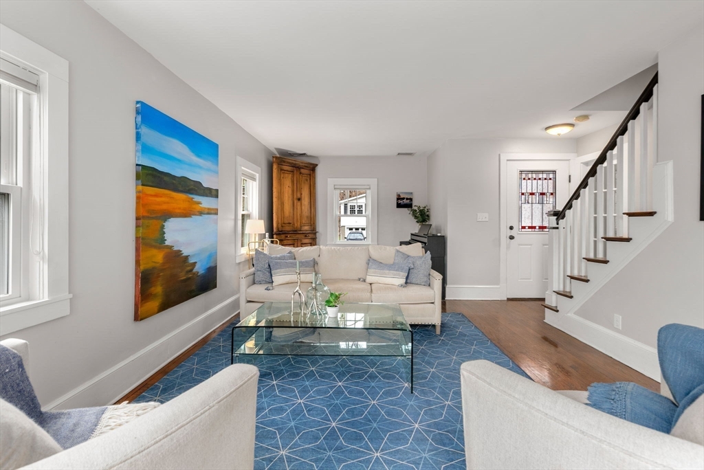 68 Lakeshore Dr