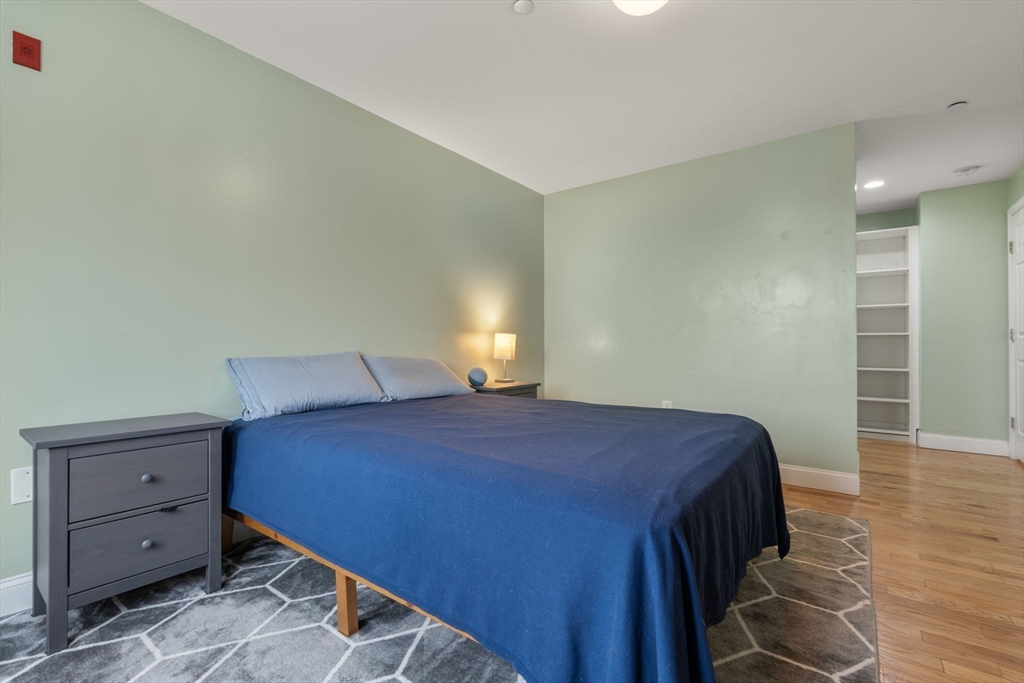 120 Wyllis Ave # 310
