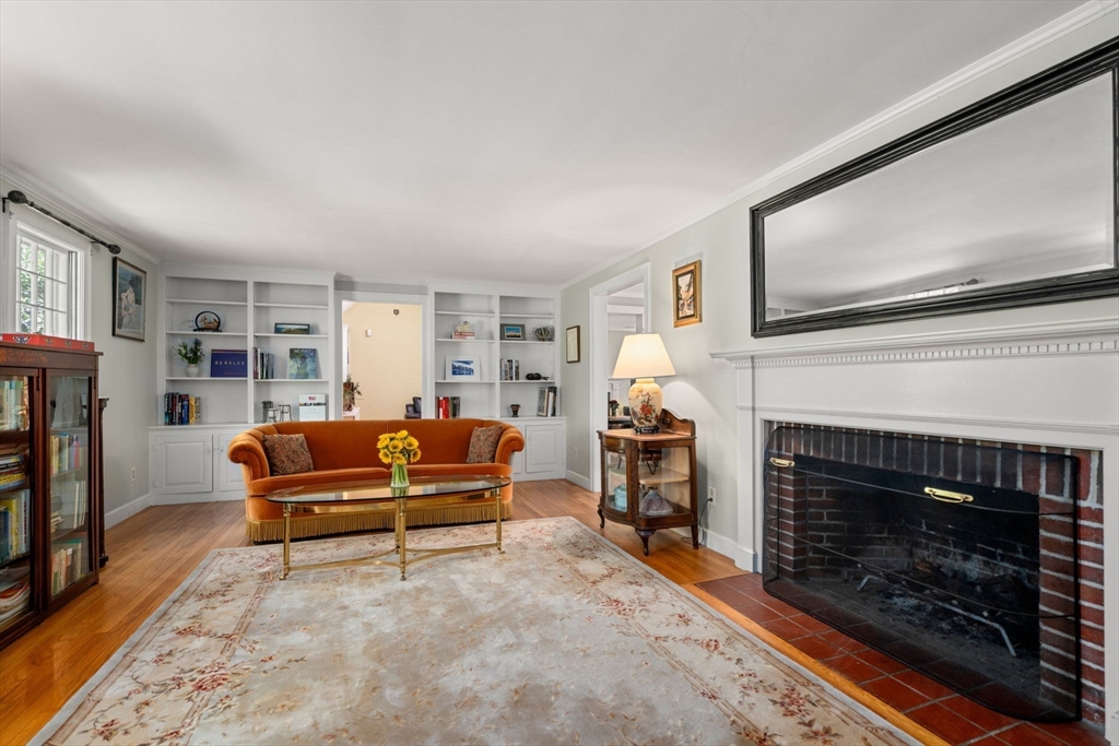 69 Sears Rd