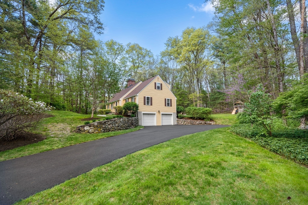 69 Sears Rd