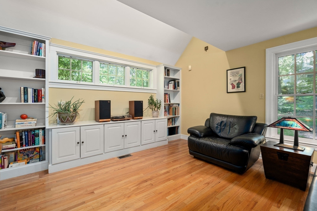 69 Sears Rd