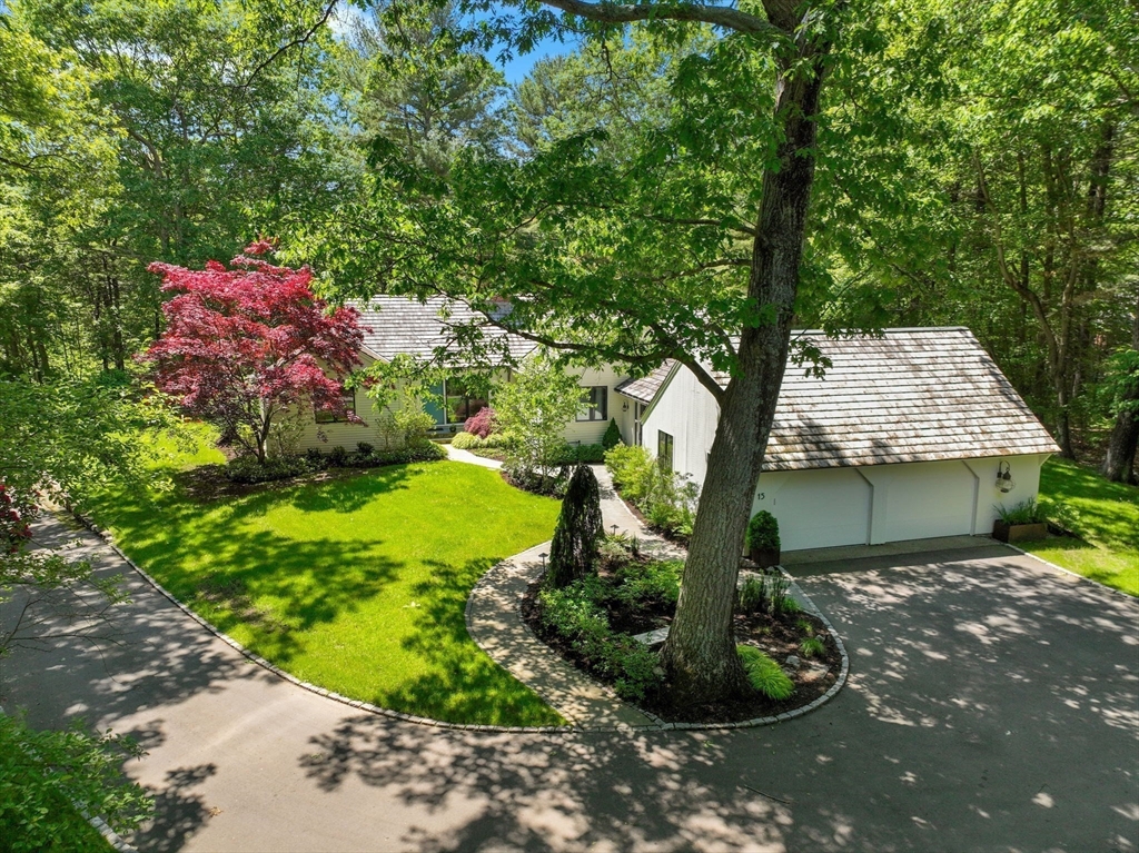 15 Ridge Hill Farm Rd