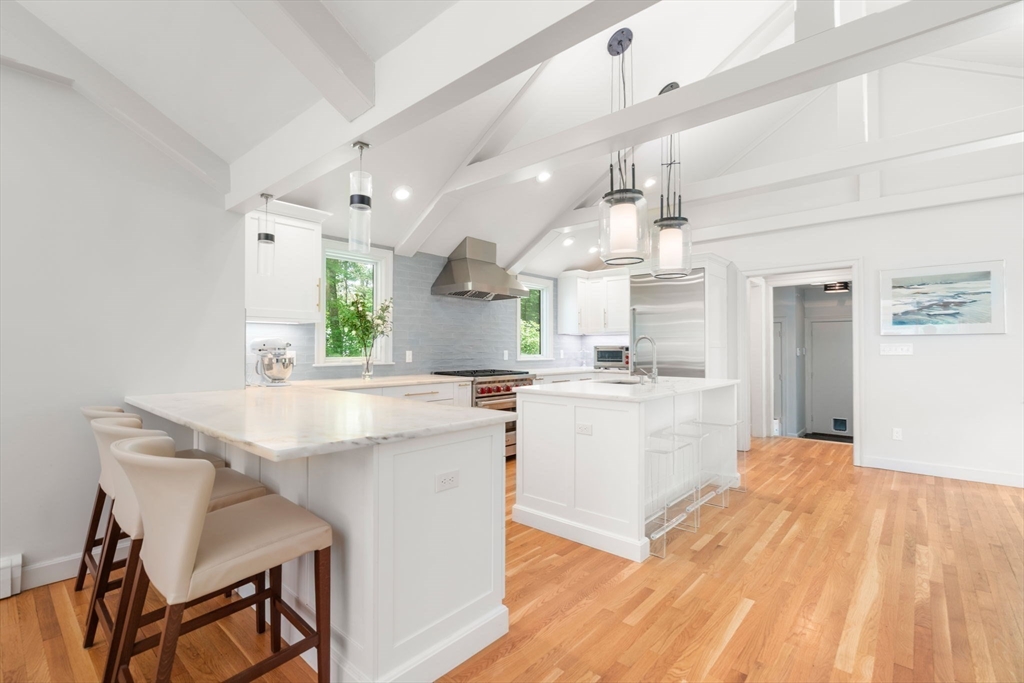 15 Ridge Hill Farm Rd