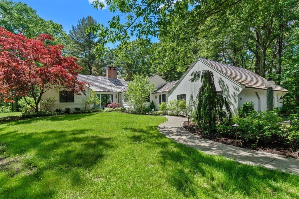 15 Ridge Hill Farm Rd