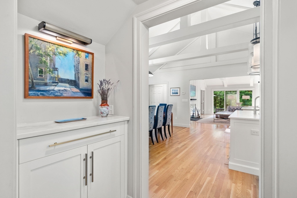 15 Ridge Hill Farm Rd