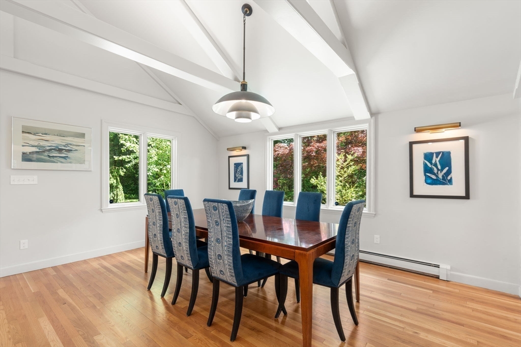 15 Ridge Hill Farm Rd