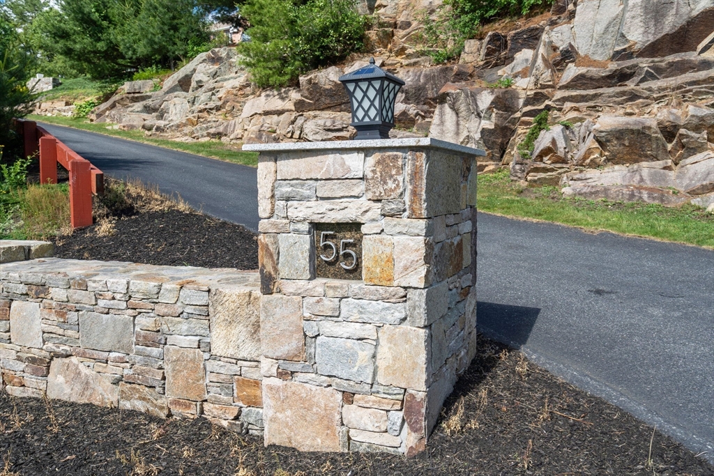 55 Mohawk Path