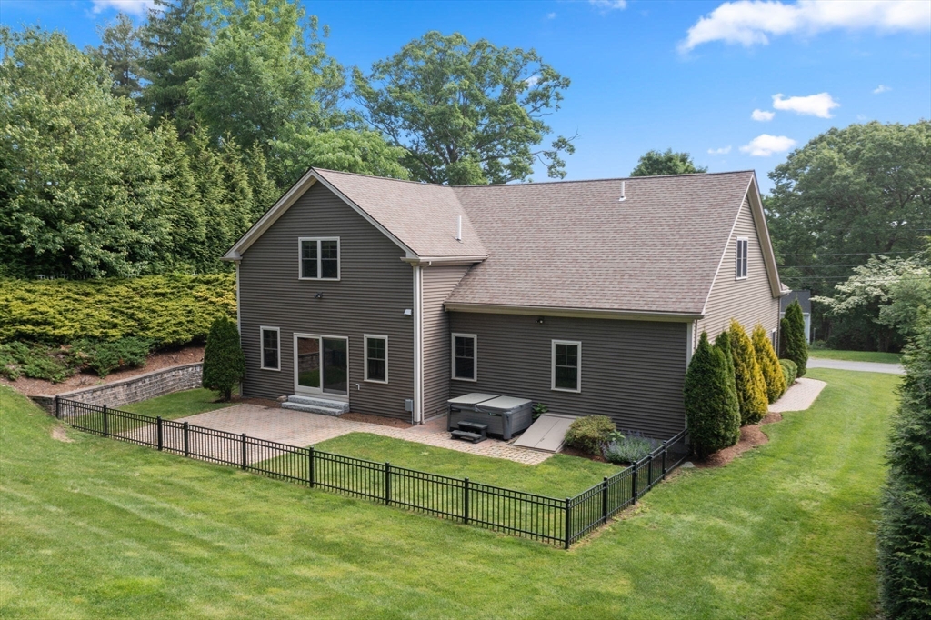 245 Worcester Ln