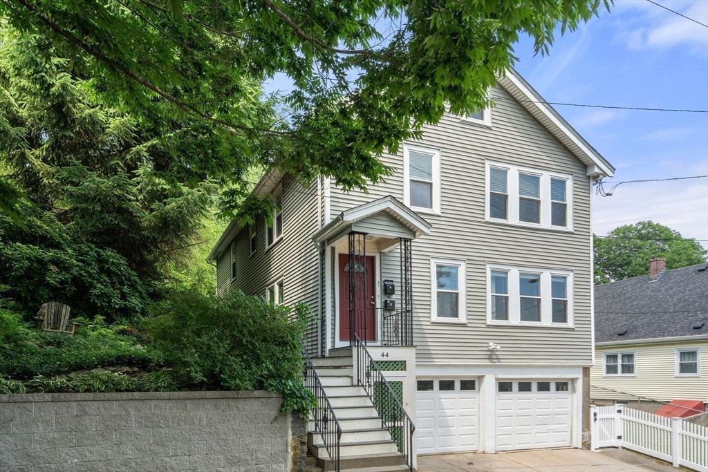 44 Beryl St # 1