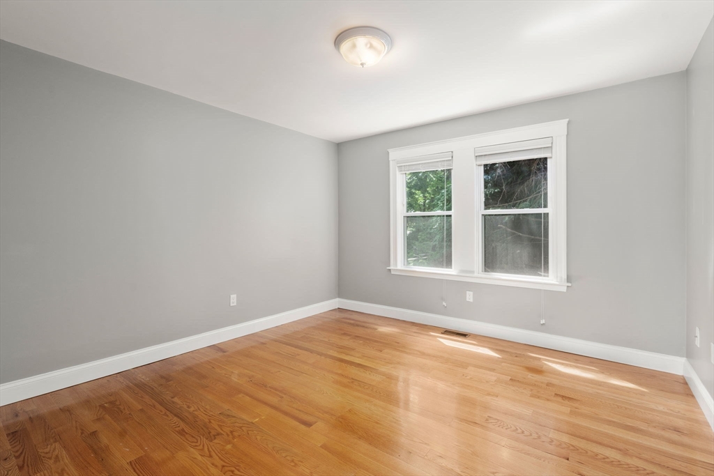 44 Beryl St # 1
