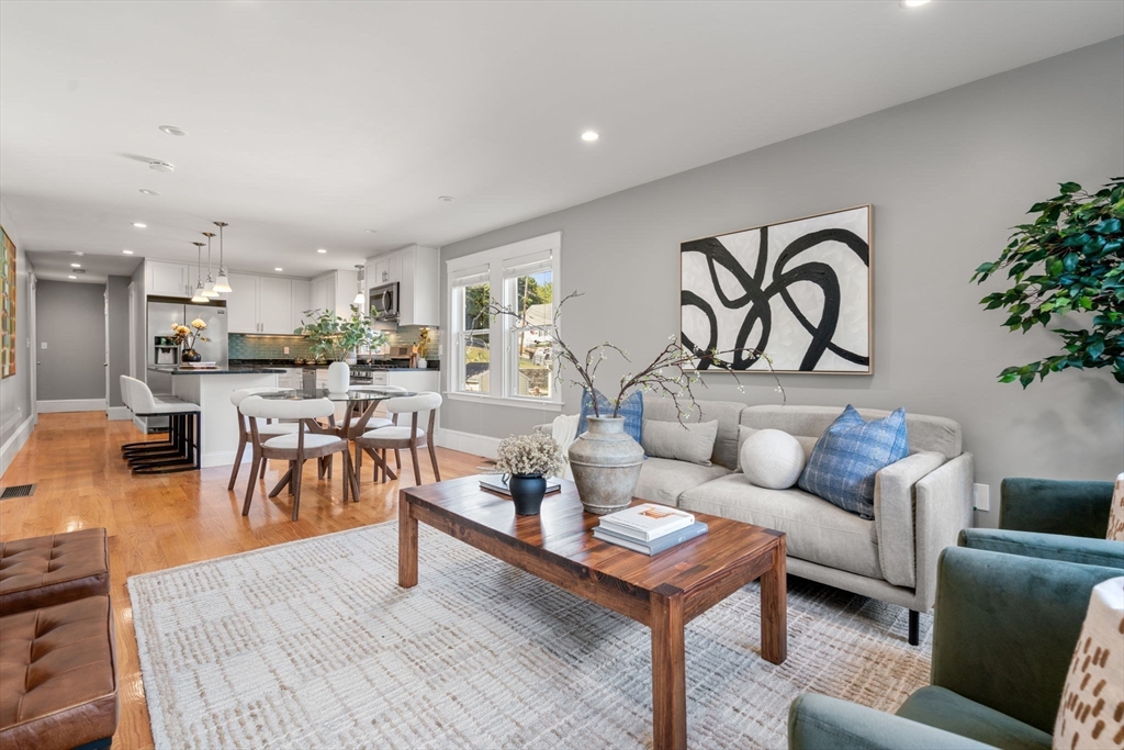 44 Beryl St # 1