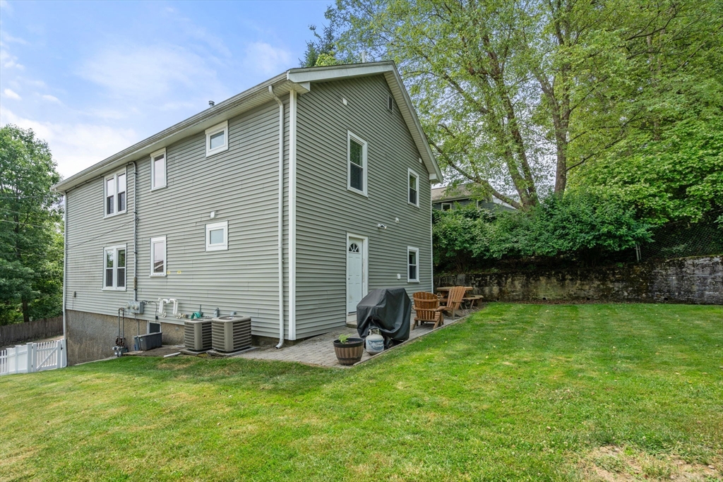 44 Beryl St # 1