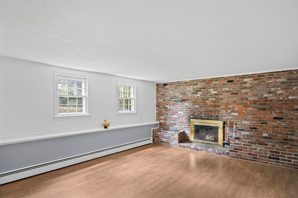 15 Dudley Rd