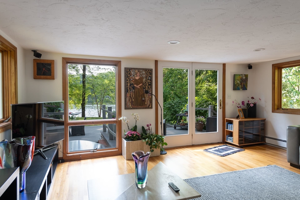 23C Bayfield Road