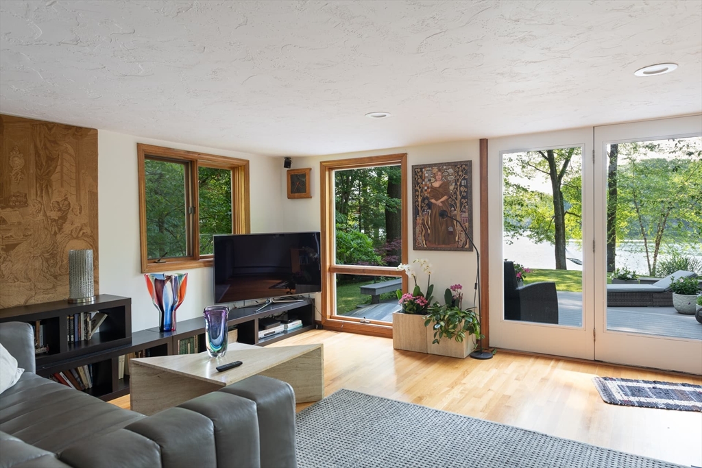 23C Bayfield Road