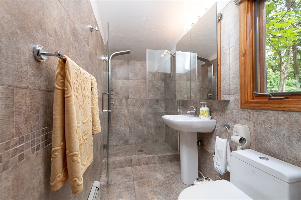 23C Bayfield Road