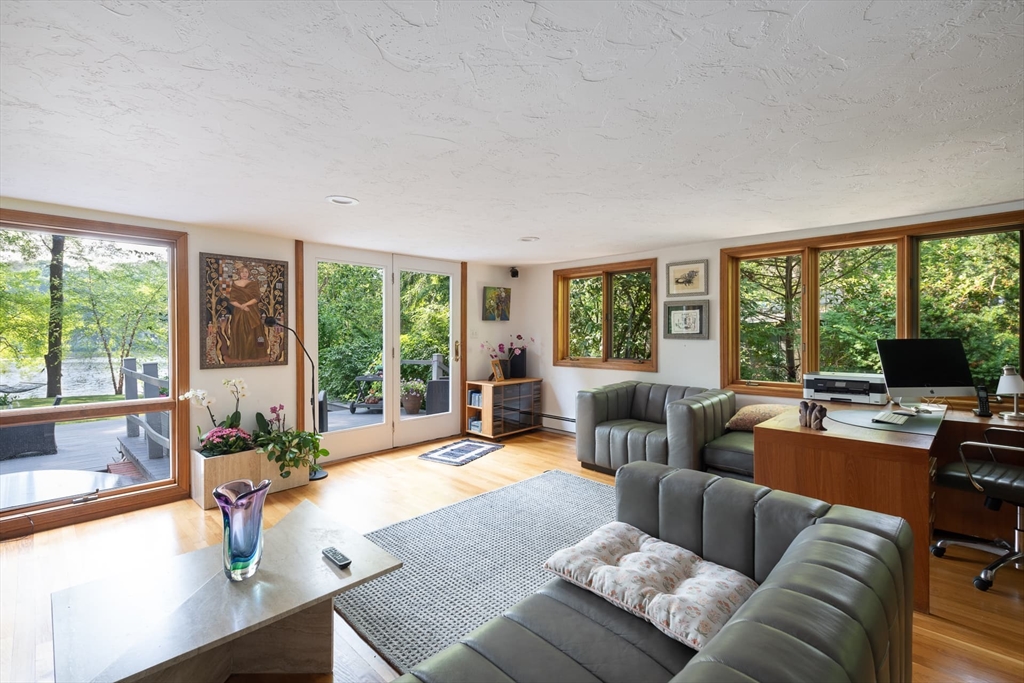 23C Bayfield Road