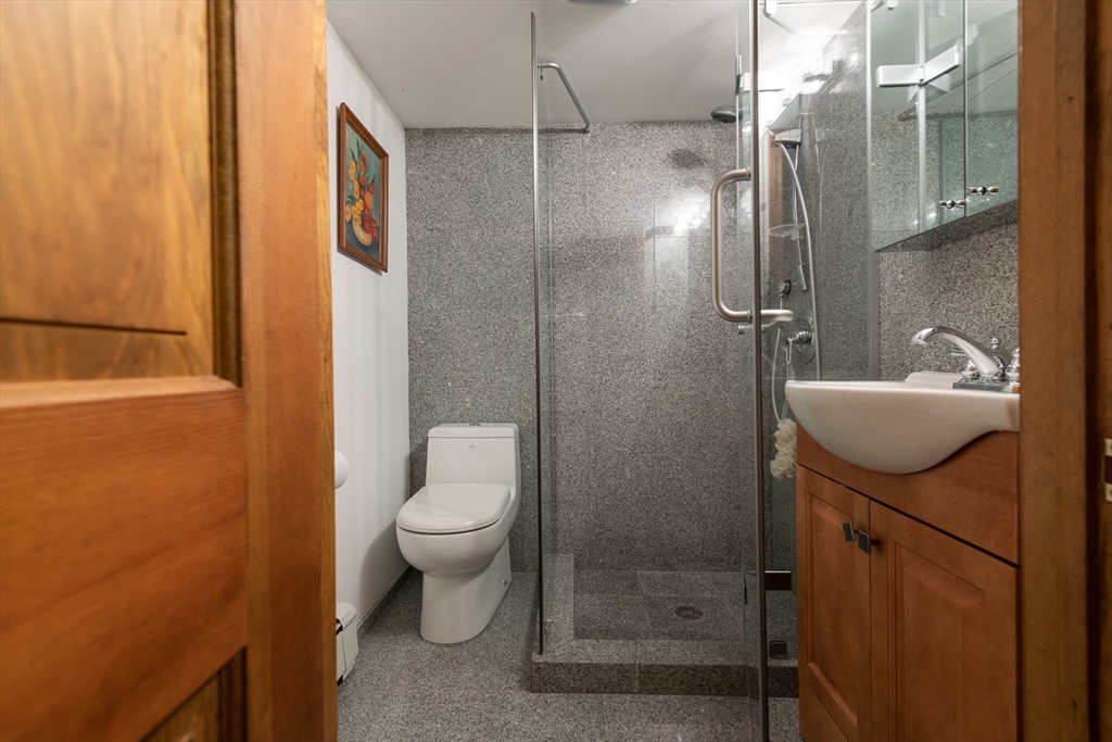 23C Bayfield Road