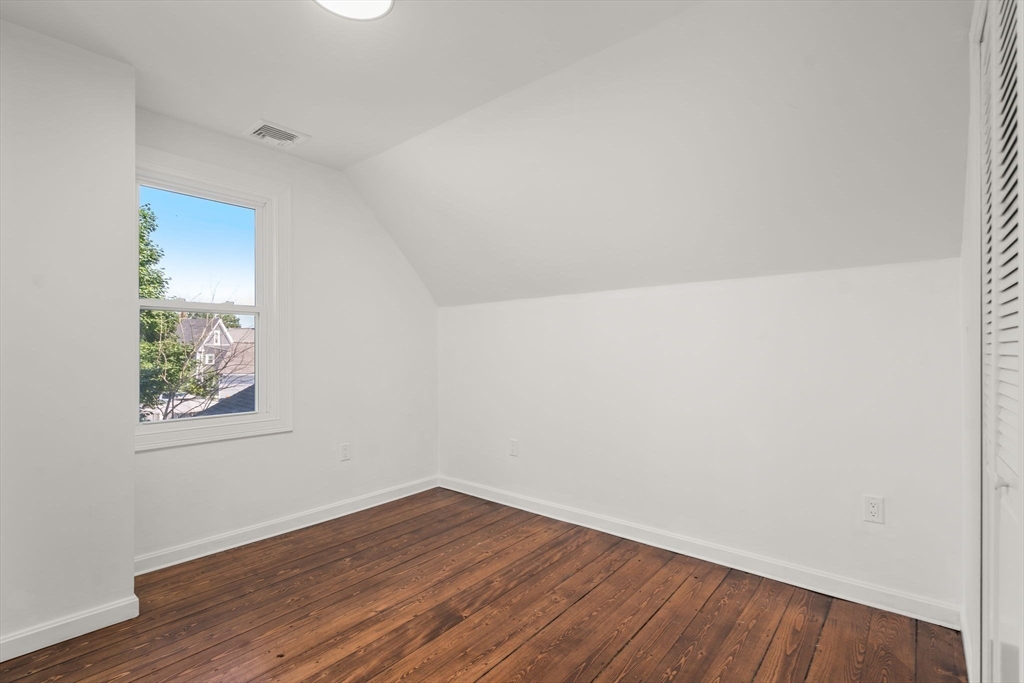 79 Kinsley St