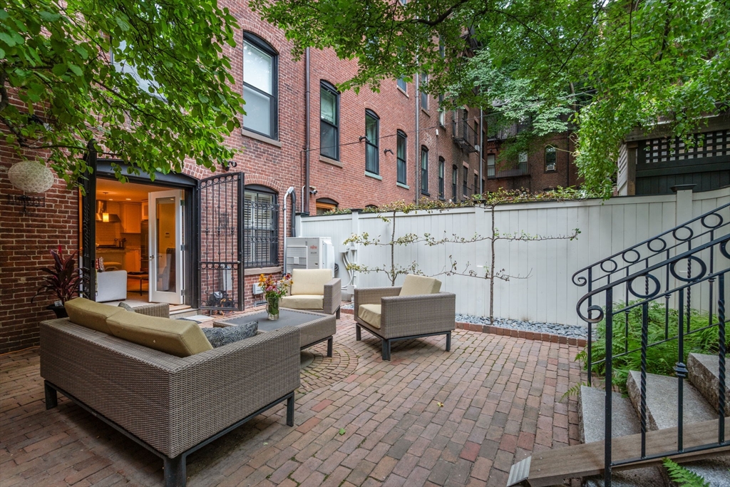 342 Marlborough St # 1
