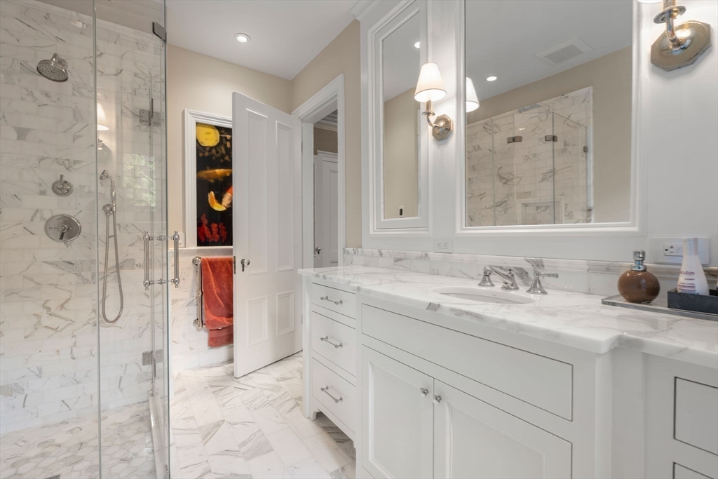 342 Marlborough St # 1