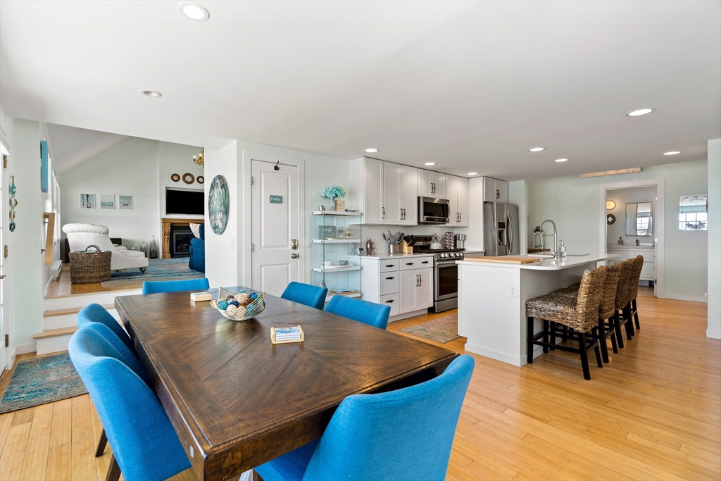 7 Harbor St