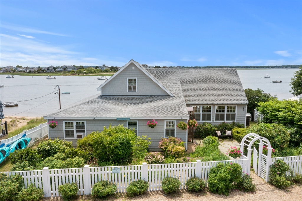 7 Harbor St
