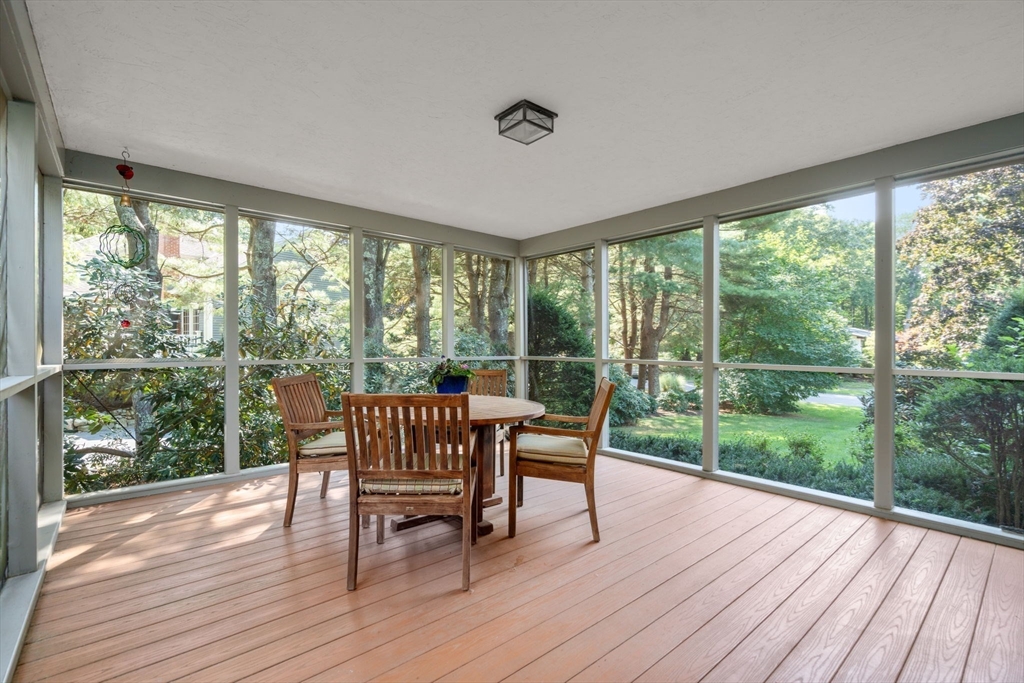8 Sutton Pl