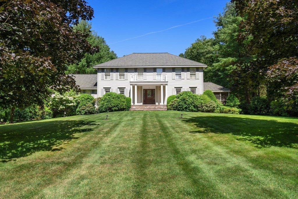 8 Sutton Pl