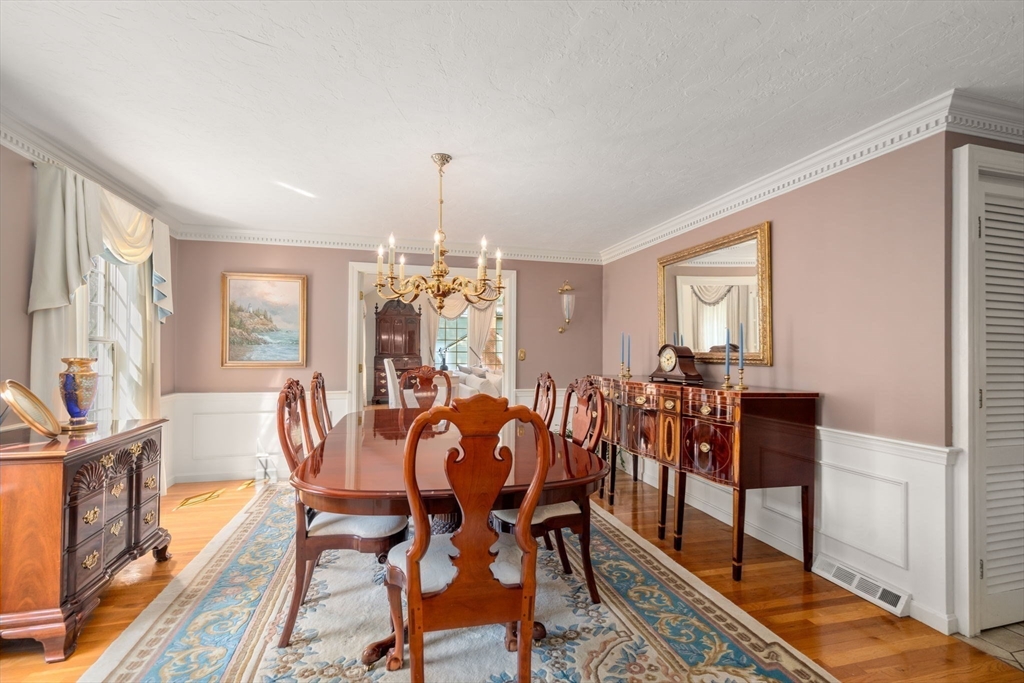 8 Sutton Pl
