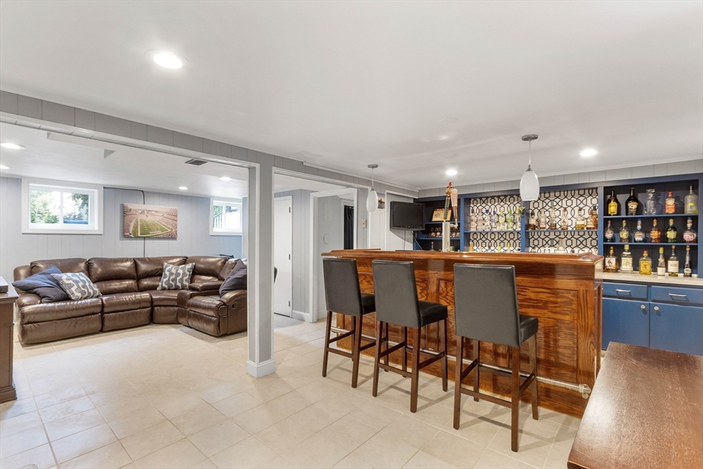 6 Cole Rd